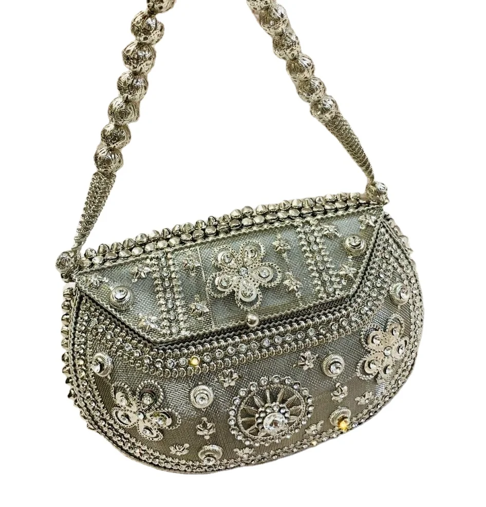 chanel bolsas under 3000