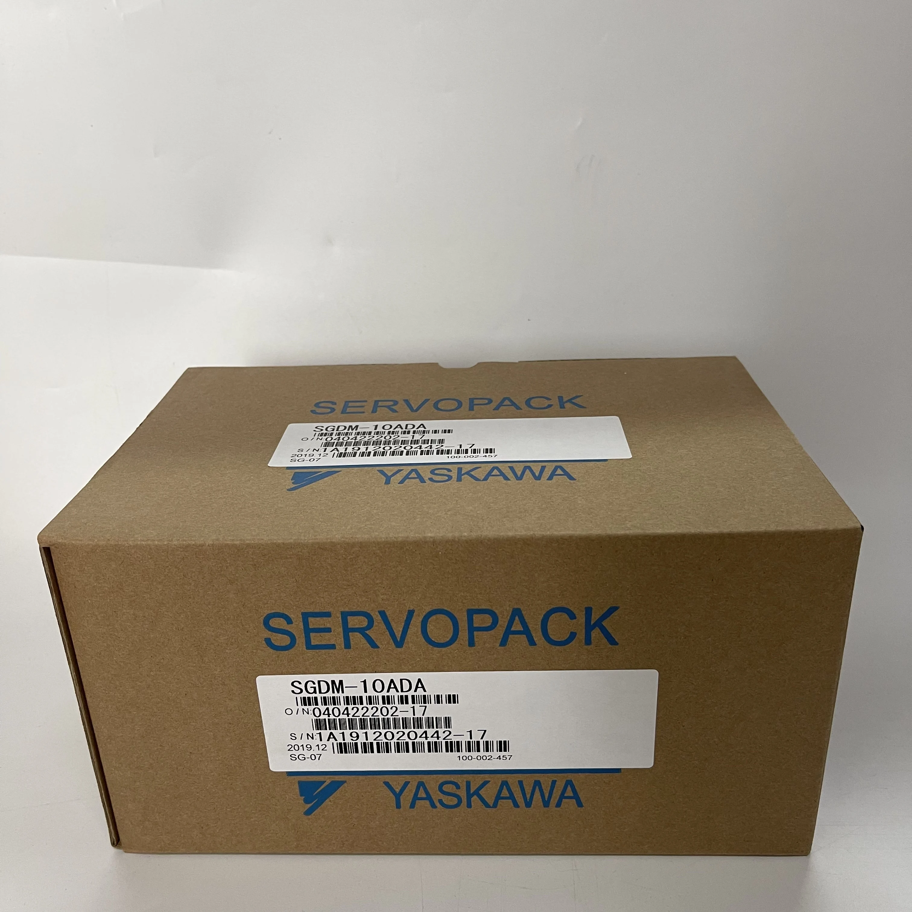 Yaskawa AC Servo Amplifier SGDM-10ADA