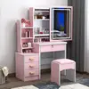 Meuble bas 918 avec éclairage rose clair.
