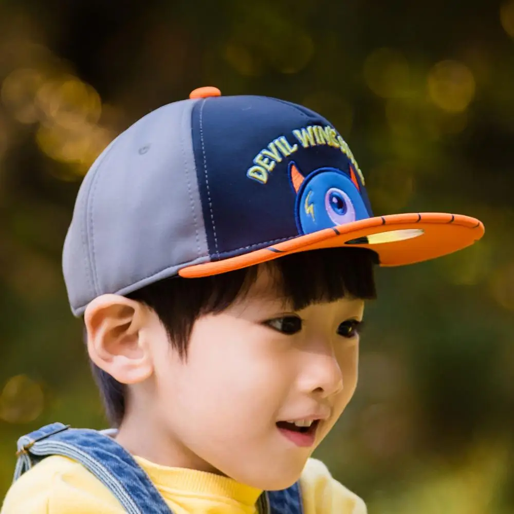Devil Wing 2-8 years old school hats cheap pupils free sample 100% polyester baseball hat