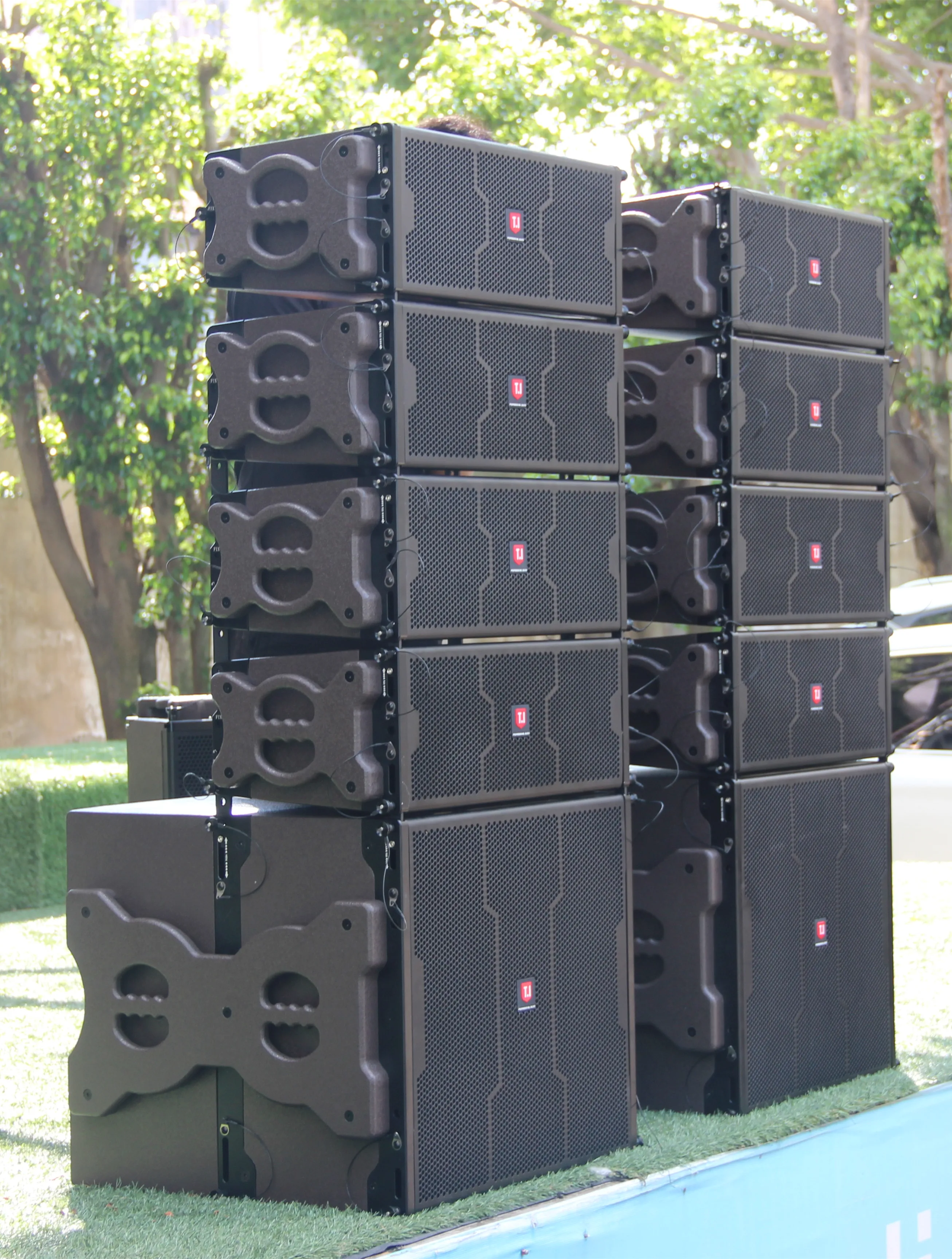 T.I Pro Audio Line Array System - 200W RMS Dual 5 Inch Speakers