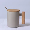Gris, juego completo, caja kraft marrón sencilla.