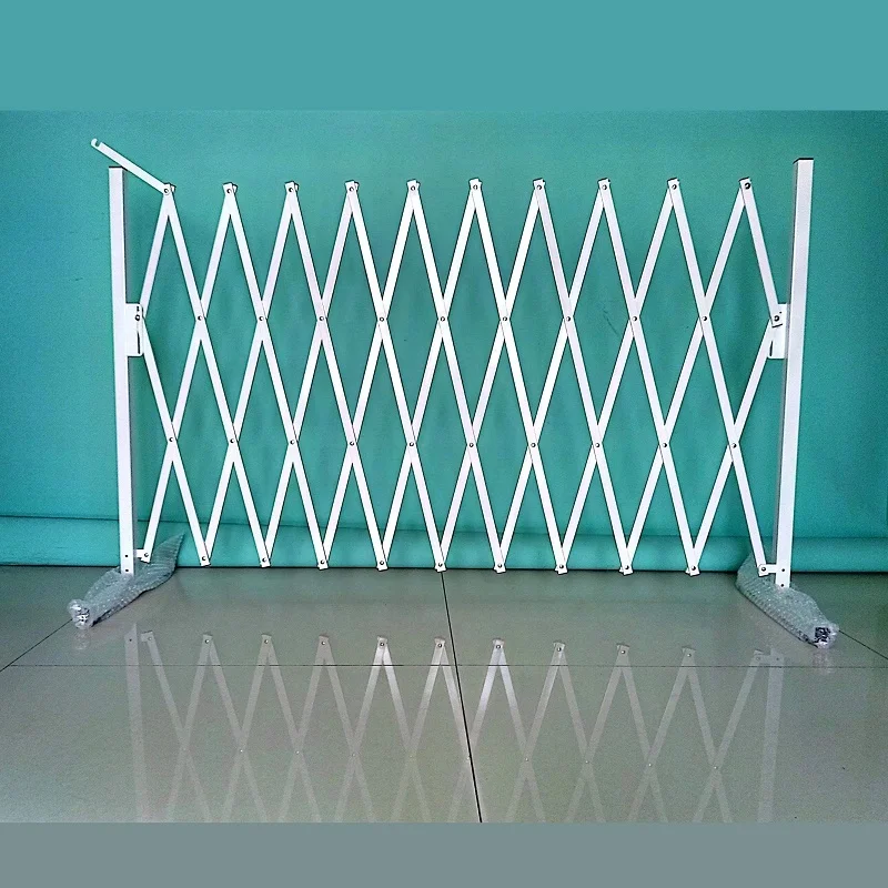 Retractable Security Fence	 Gates Scissors Folding Door Aluminum Iron Alloy Foldable Garden Gates Barrier Courtyard Doors