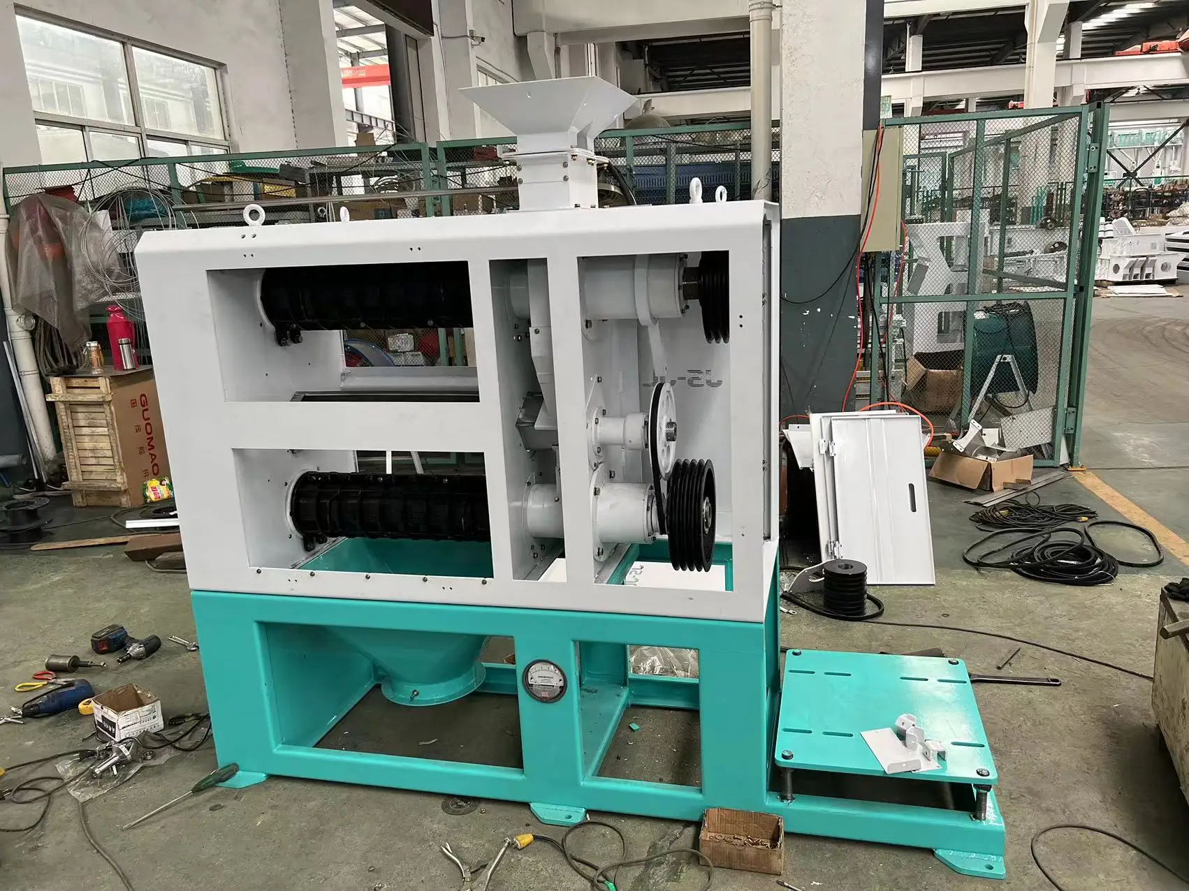 Paddy Rice Polisher Milling Machine with CE Destoner and Husk