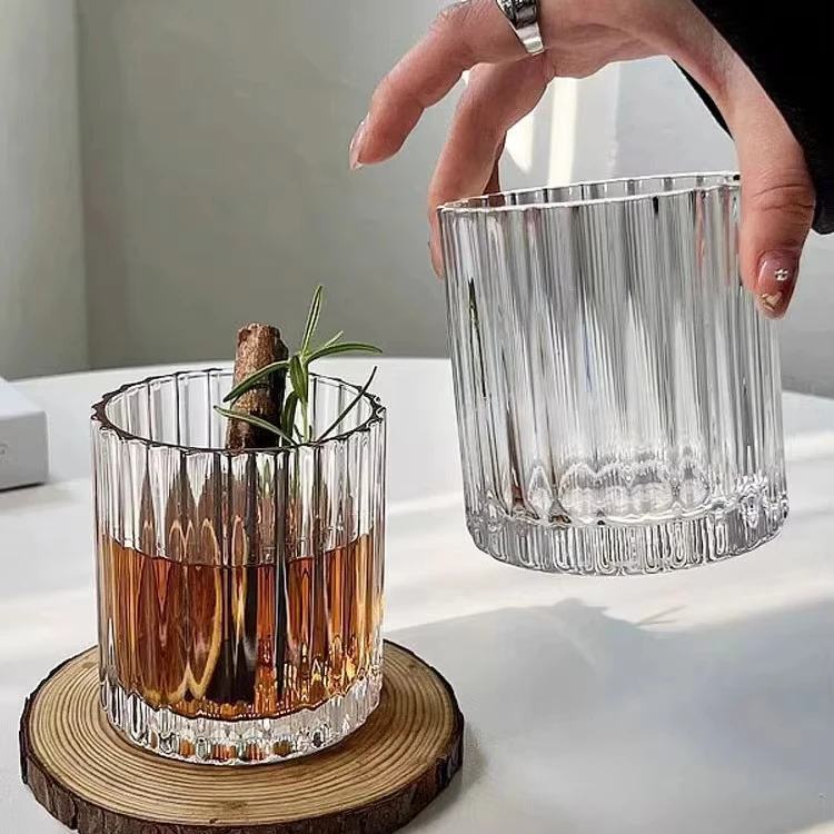 Factory Custom Unbreakable Lead Free Diamond Striped Engraved Luxury Crystal Heavy Base Diamond whiskey glass for Party