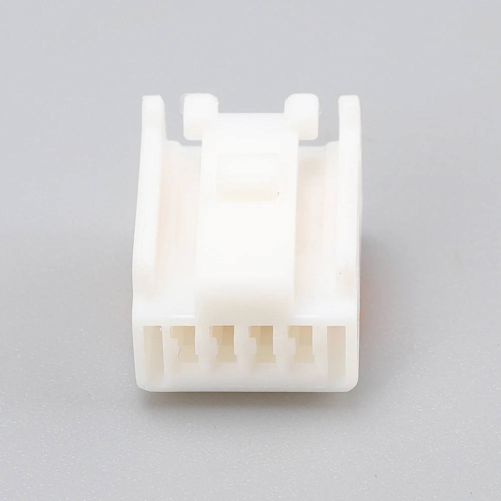 Automotive Wire To Wire Connectors Female Automotive Electrical Wiring ...