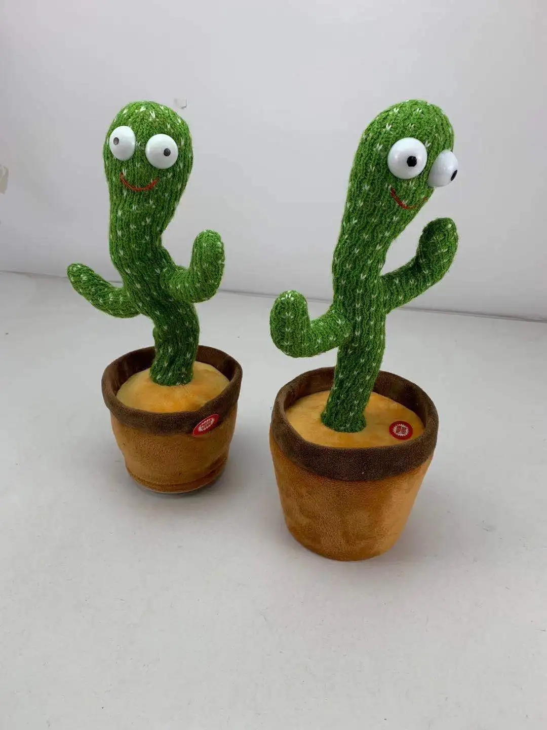 Cactus Bailarín, Misc Interactive Plush