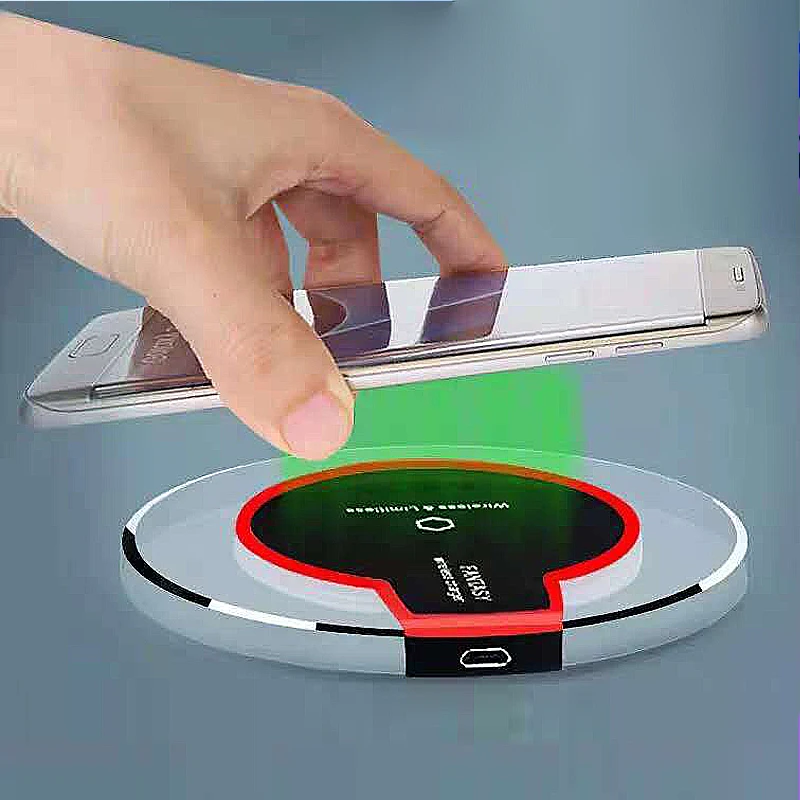 2020 New product Hot wholesale 5V 1A 5W Universal Charger Fast Quick Charging Custom Wireless Charger Power Bank