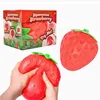 Caja de color fresa-pvc de 15cm.