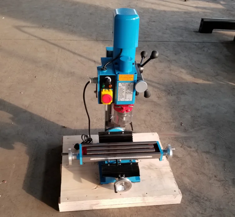 Düşük maliyetli XJ9512 alman mini freze matkap makinesi 16mm küçük