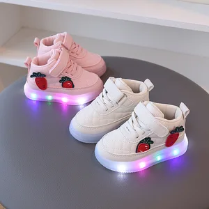 High Quality Kids Casual Shoes 1-6 Years Old White Sneakers with LED Lights Soft Sole for Summer Winter Spring