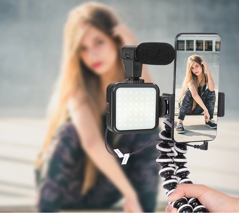 KIT-03LM Smartphone Vidéo Microphone Filaire Support de Téléphone Trépied Support Lumière LED Kits de Vlogging Micro pour Youtube TikTok Live