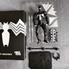 Vecino negro shf spider-man mano con soporte