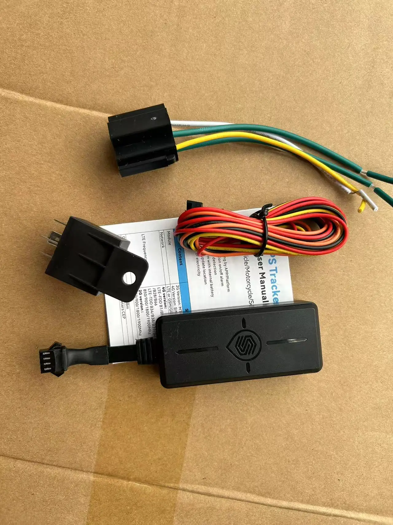 GPS Tracking Device Gps C32 Multifunctional Control Smart Vehicle Gps tracker