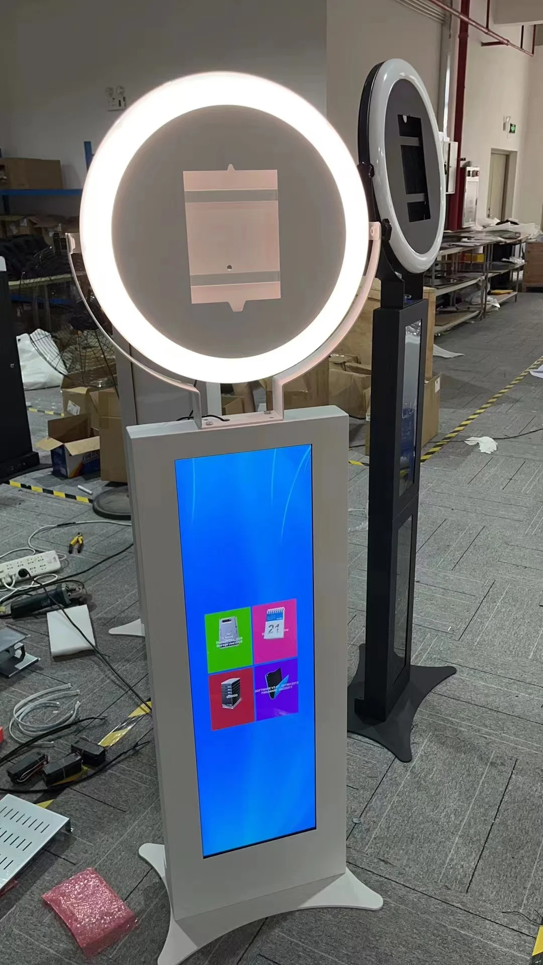RGB LED Lights Bring Ipad Photo Booth Free Custom Shape Photo Booth Shell Stand Booth 10.2'' 11'' and 12.9'' Ipad 1 - 9 Pieces