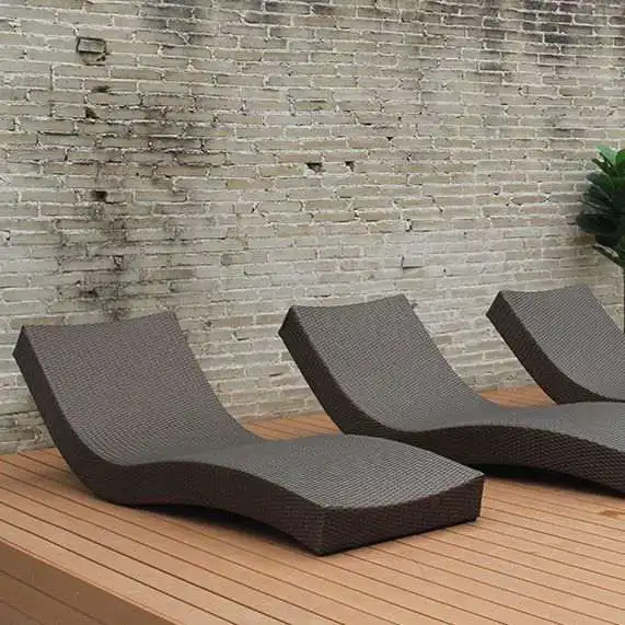 Durable Rattan Wicker Swimming Pool Chair Modern Sun Lounguer