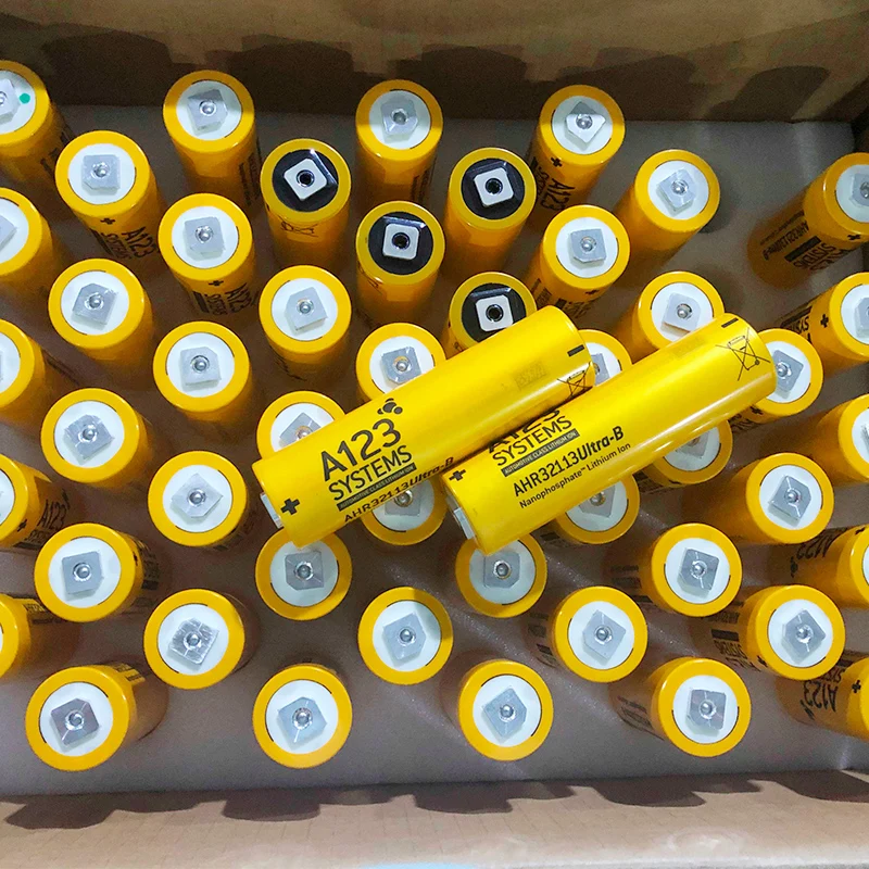 Wanxiang A123 Systems Cylindrical 32113 3.2V 4.4ah Cell