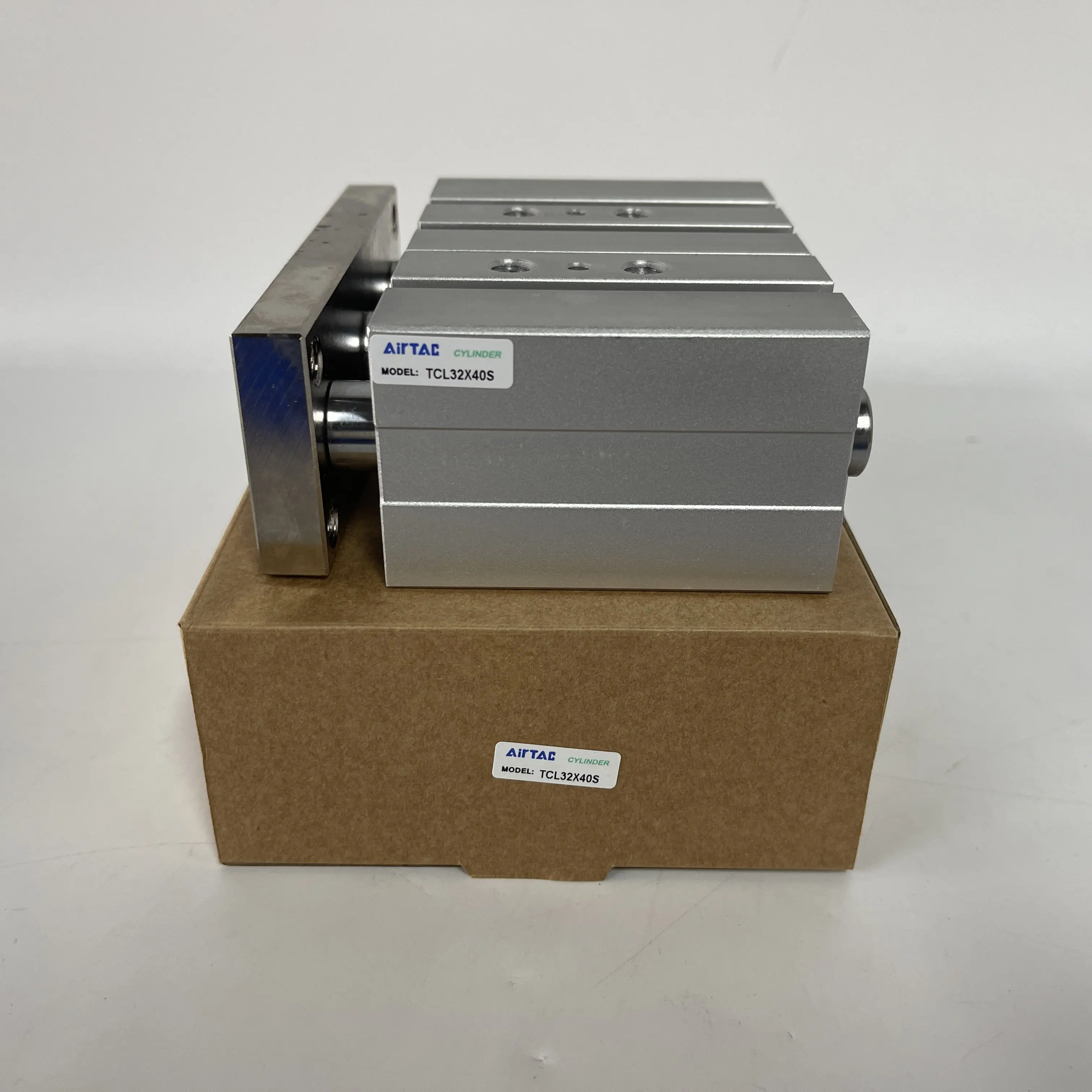 AIRTAC Pneumatic Cylinder Triple Shaft TCL32X40S AIRTAC Pneumatic Cylinder Triple Shaft TCL32X40S