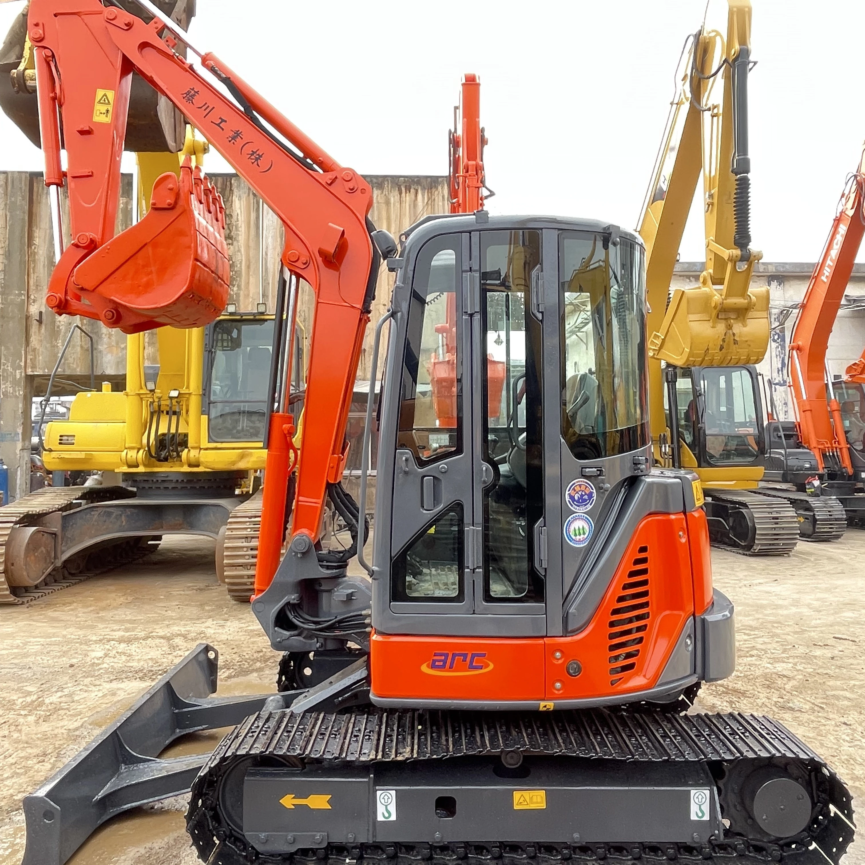 ヒコーキ 50 Japan Used Mini Excavator - High Quality Hitachi ZX50U