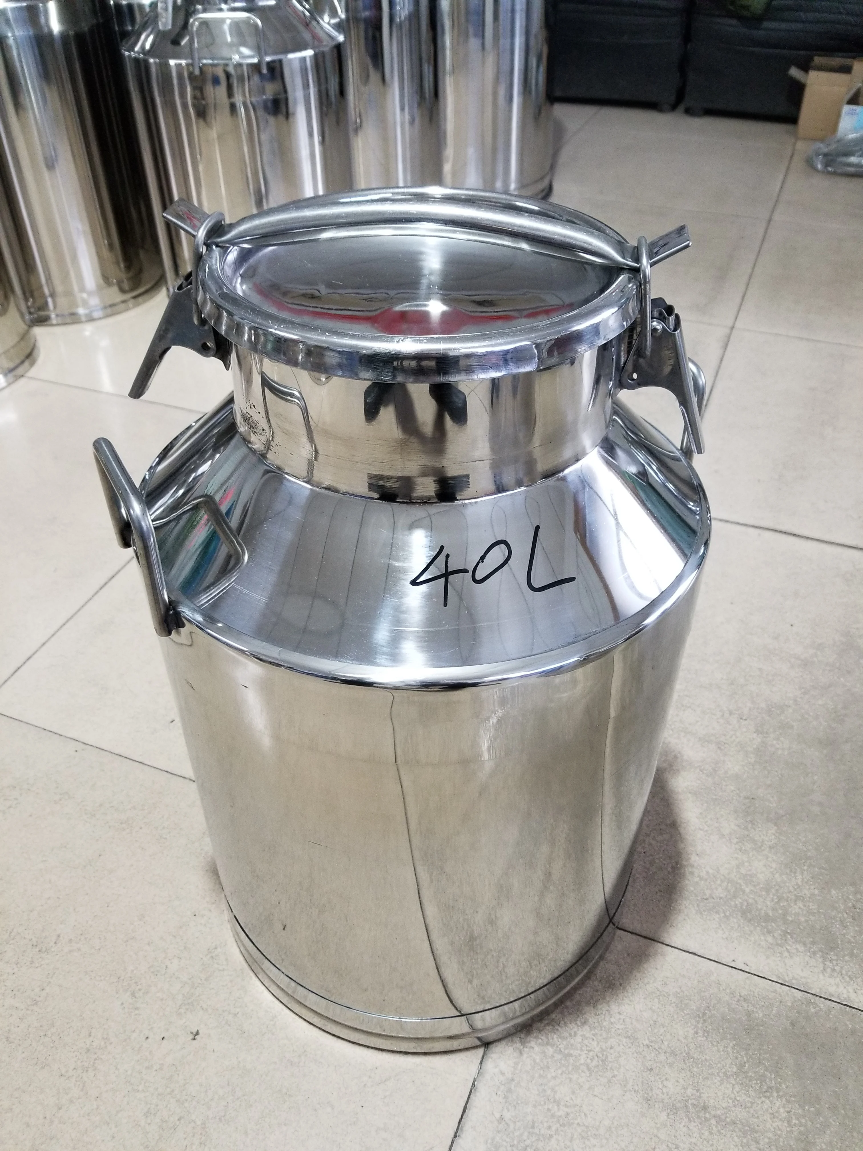 304ステンレス鋼ミニミルク缶40L牛/ヤギ搾乳機用| Alibaba.com