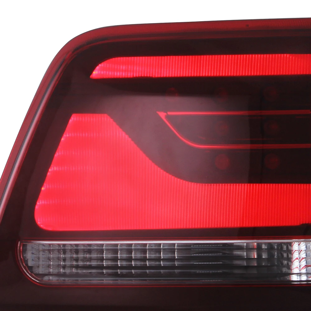 Vland Yiaalux For Toyota Fortuner 2012 -2016 Taillight LED Rear Tail Lamp stop light modified refit model red and smokey housing supplier