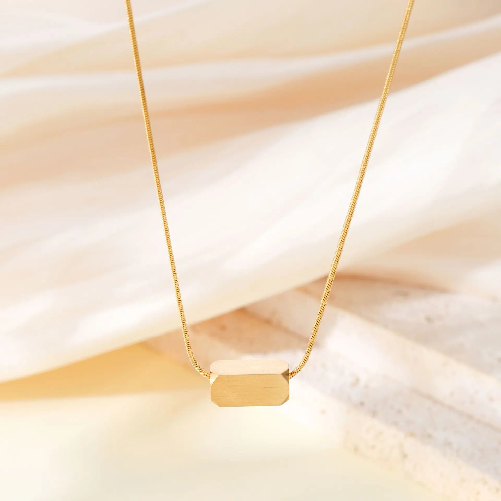 Tube Necklace