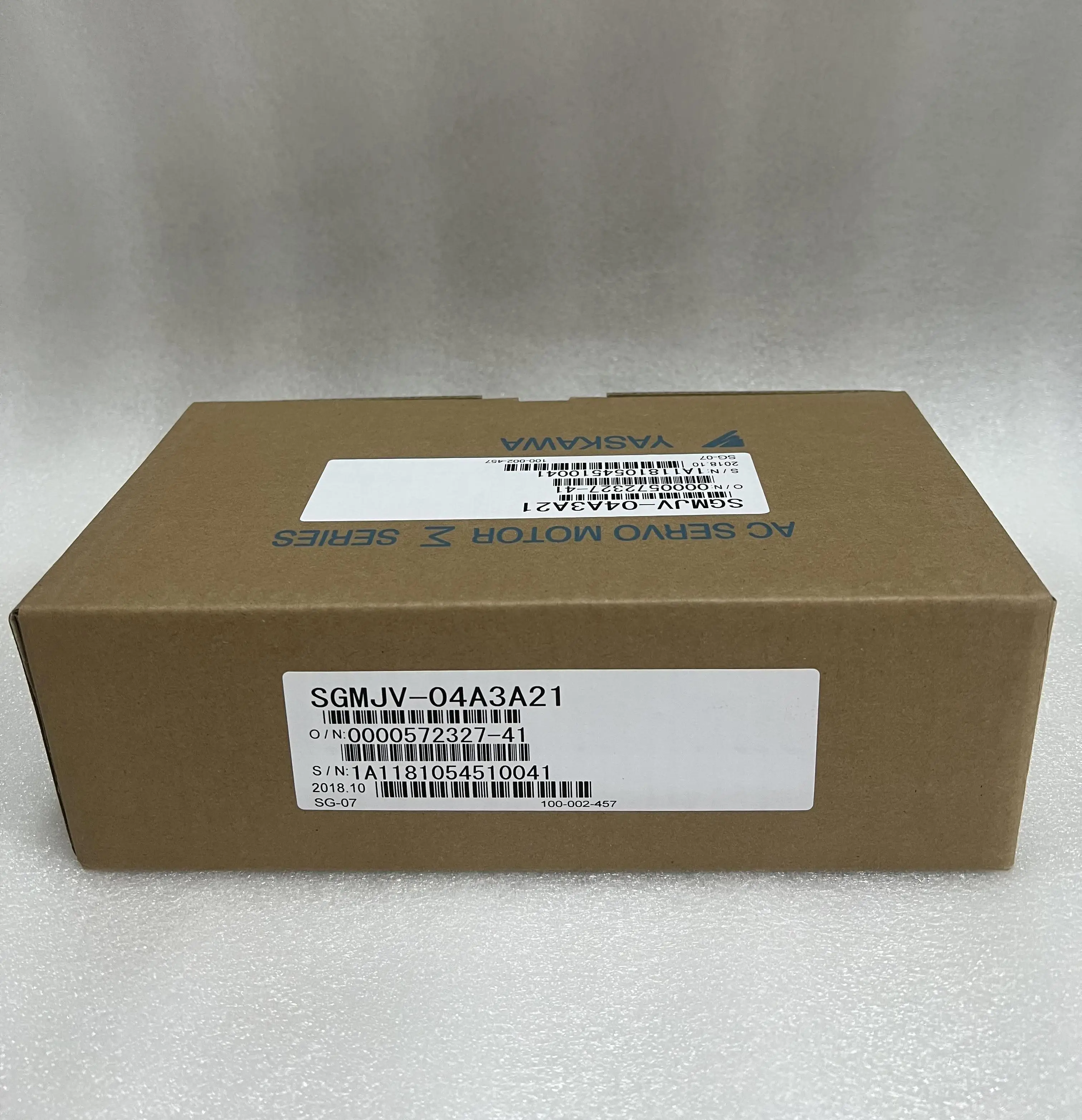 Yaskawa AC Servo Motor SGMJV-04A3A21 Yaskawa AC Servo Motor SGMJV-04A3A21