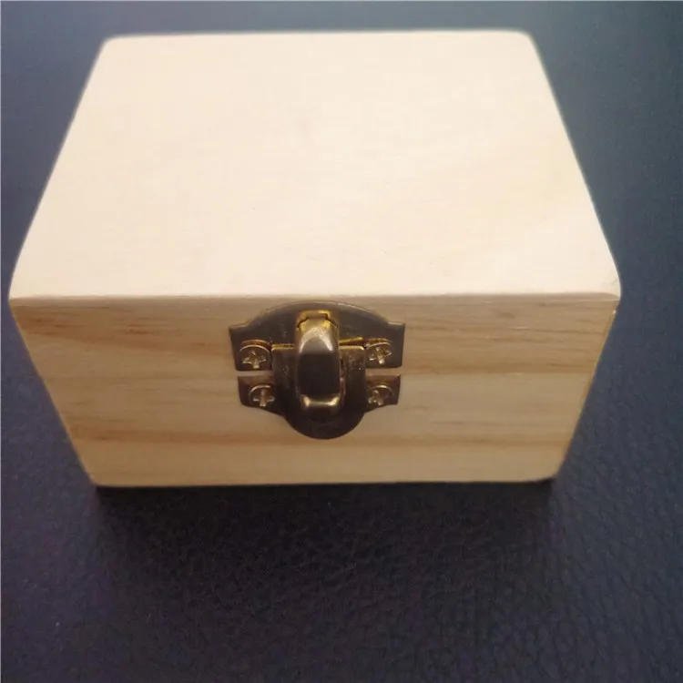 Custom Design And Song Music Box With Yunsheng Brand Mechanism Wind Up