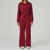 abrigo pantalón trompeta-rojo cereza