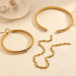 2026  Exaggerated Design Stainless Steel Choker Elastic Delicate Inlaid Zircon Striped Thick Fashion Jewelry for Women