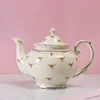 Tea pot