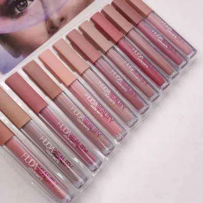 
Новый Huda 12 цветов Блеск для губ мер завитой ретрокласс 12 Блеск для губ матовая глазурованная долговечная антипригарная чашка под заказ тюбики для помады 