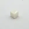 สีขาวลายมุกหลากสี