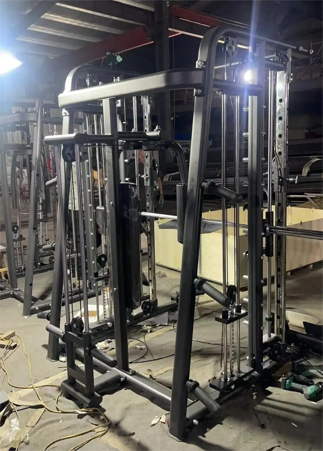 Source Factory Strength Training Multifunctional All in One Machine Home Gym Equipment Smith Machine for Sale