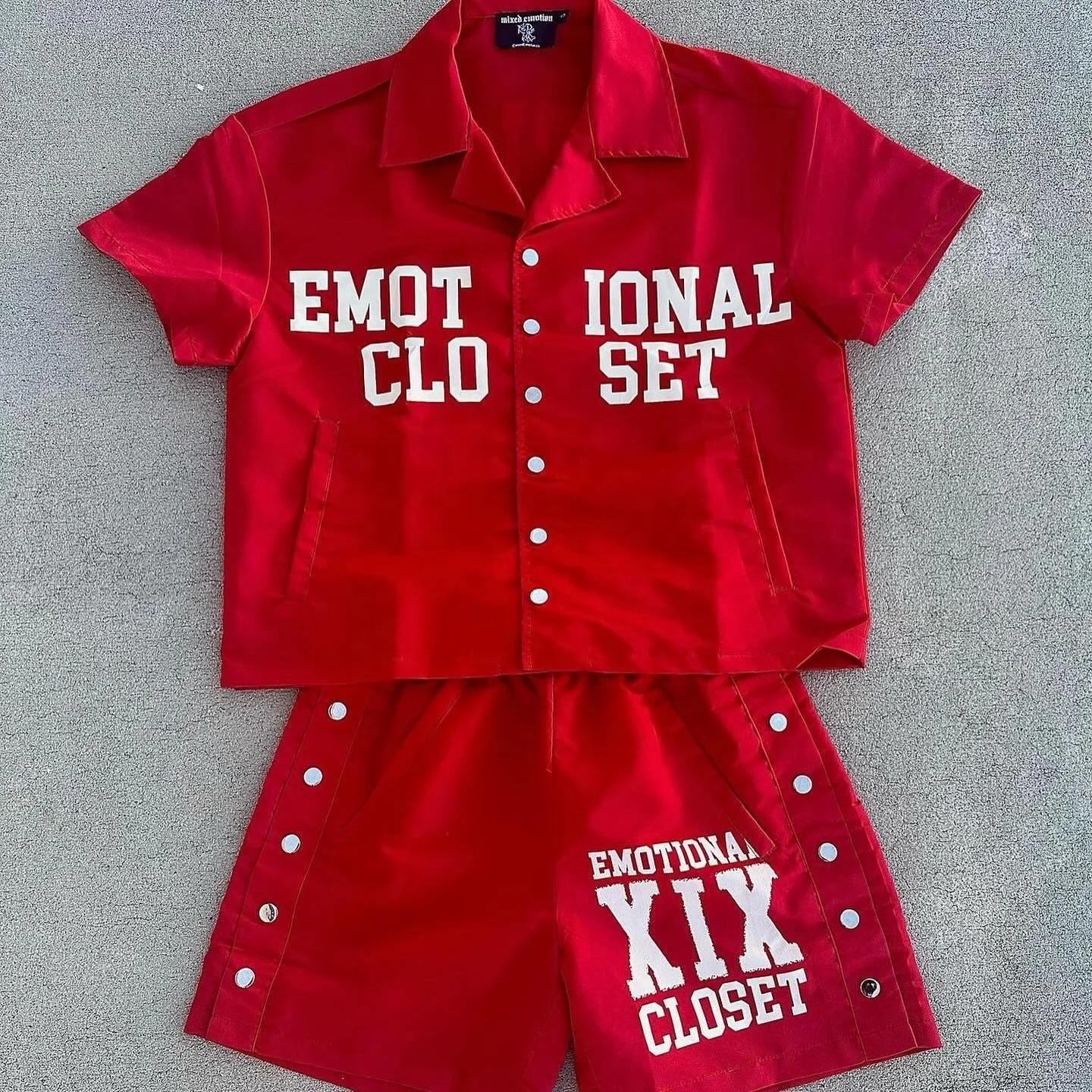 Streetwear Summer 2 Piece Oversized Shirts Set Custom Mens Short Sleeve Lapel Button Shirt and Sweat Shorts Track Suit for Men gallery 3