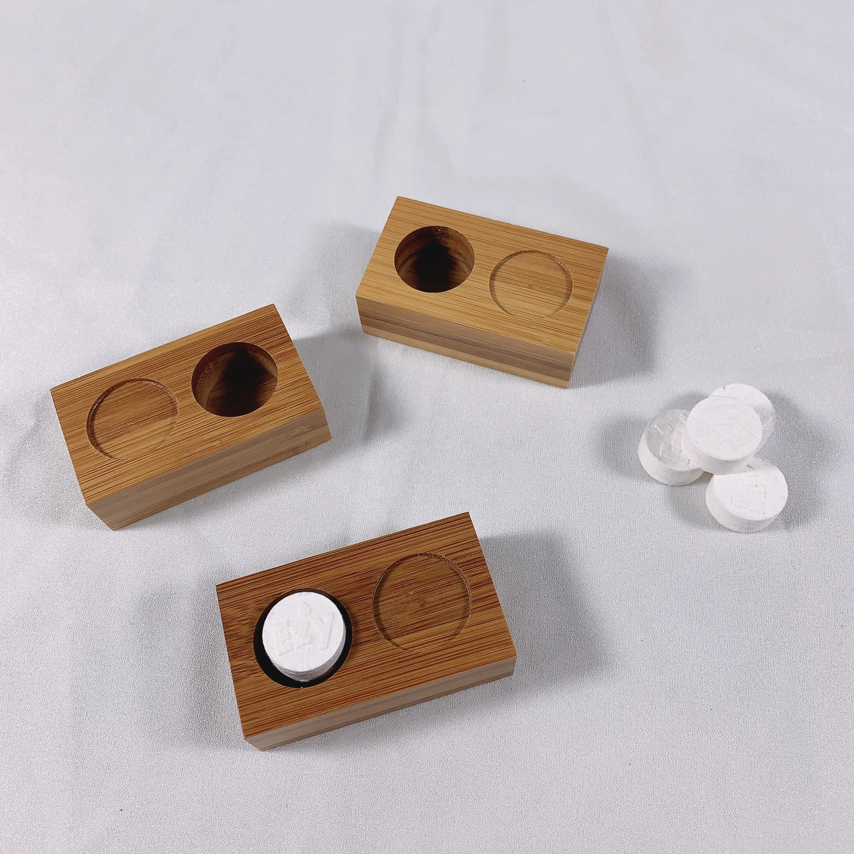 Coin Tissue China 2 Holes Compressed Towels Trays With Resin Material Black Color Durable Magic Towels Tray