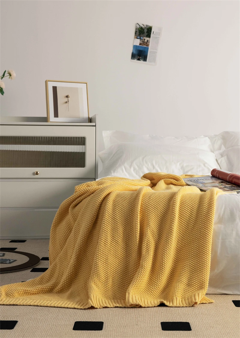 Soft And Comfortable Solid  100% Cotton Knitted Throw Blanket For Children And Hotel Blanket AY supplier