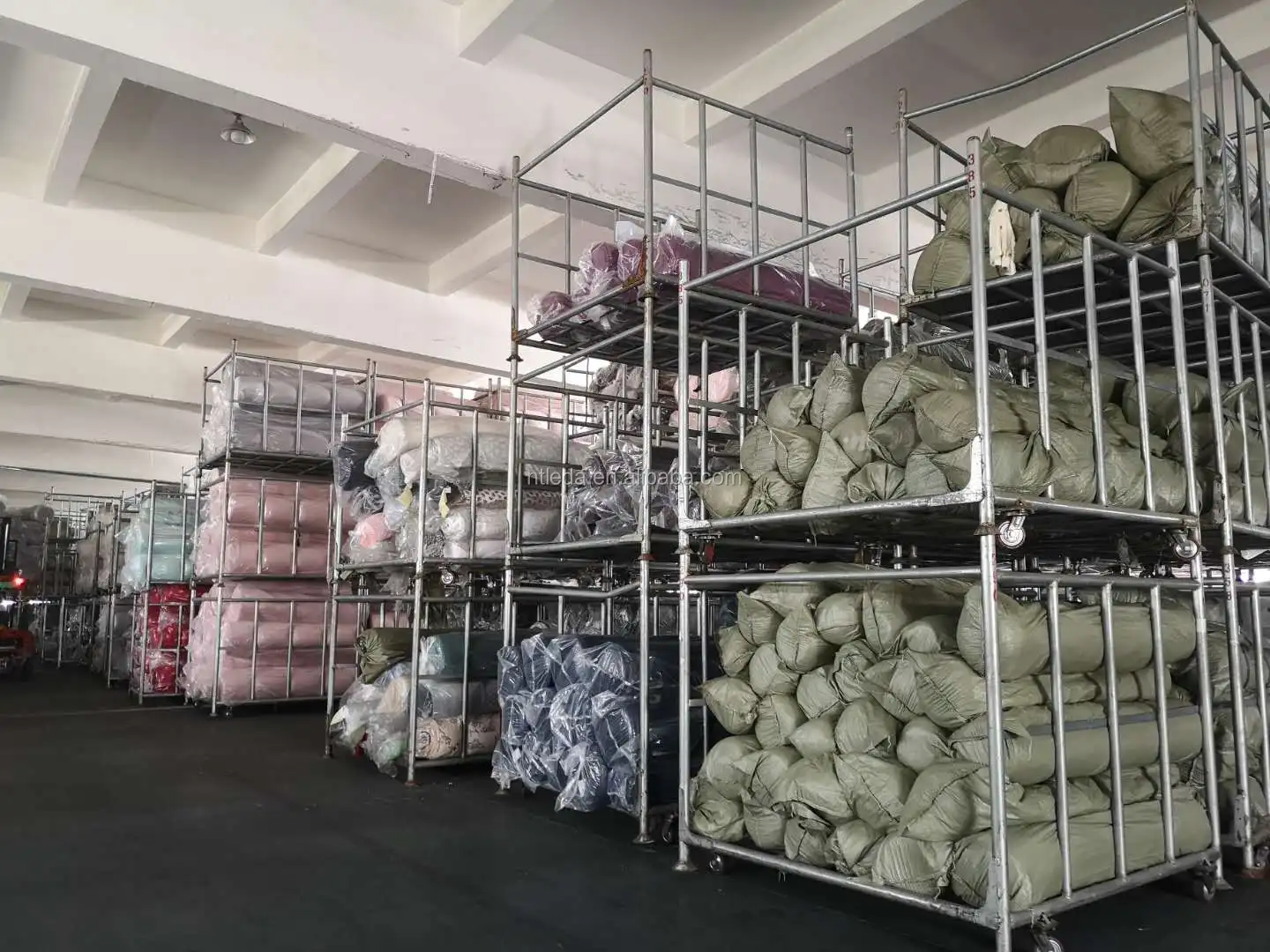 
 Основовязаная Двусторонняя бархатная Коралловая флисовая ткань из 100% полиэстера  