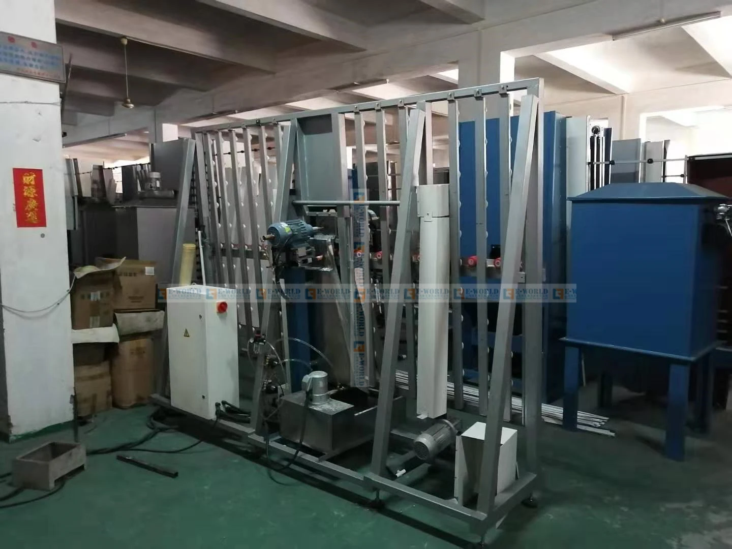 Вертикальный маленький автоматический станок с ЧПУ для сверления стекла, Прямая поставка с завода