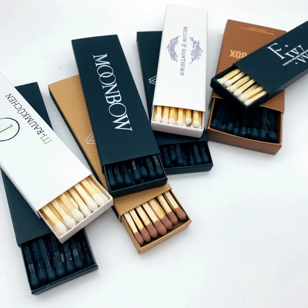 Персонализированные креативные спички могут быть настроены напечатанные логотипы шаблоны безопасности коробки соответствует всем черным цветам