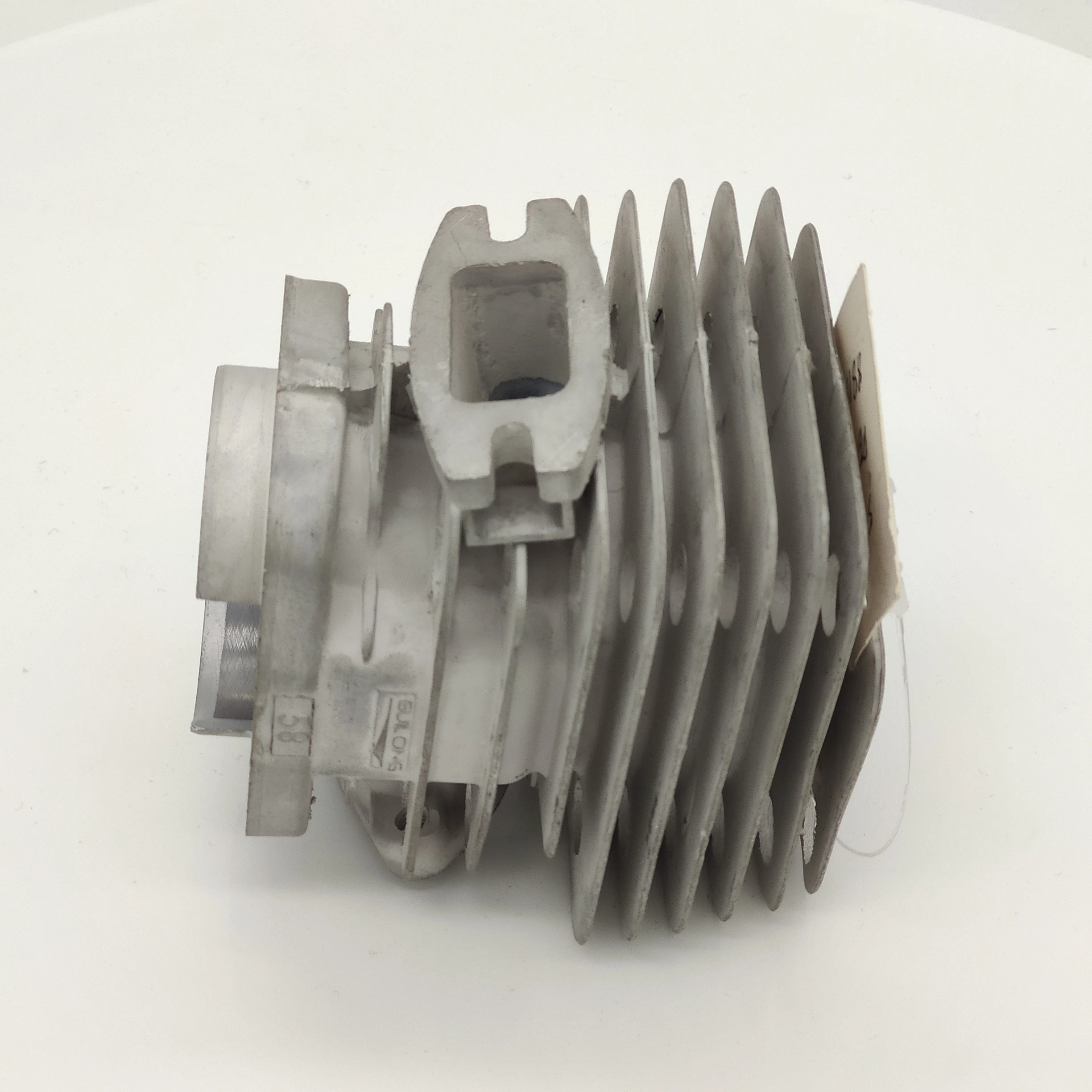 Высококачественный садовый инструмент газовый цилиндр 5800 8815010 алюминиевый для бензопилы