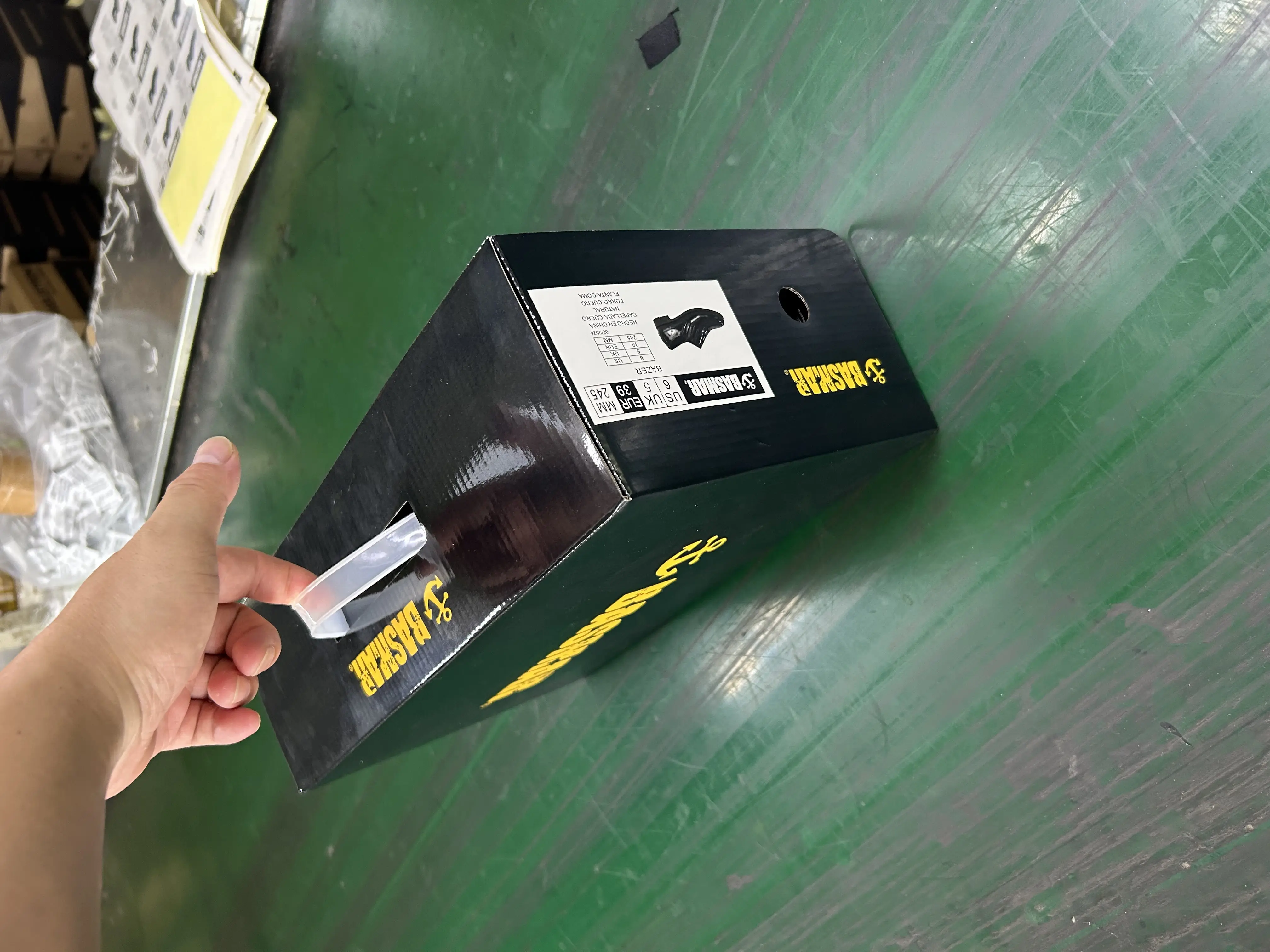 Packaging & shipping specifications