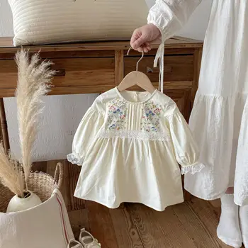 Autumn 2025 New Girls' Crocheted Baby Dresses Vintage Flower Embroidery Lace Trim Long Sleeve Sweet Children's Princess Dress