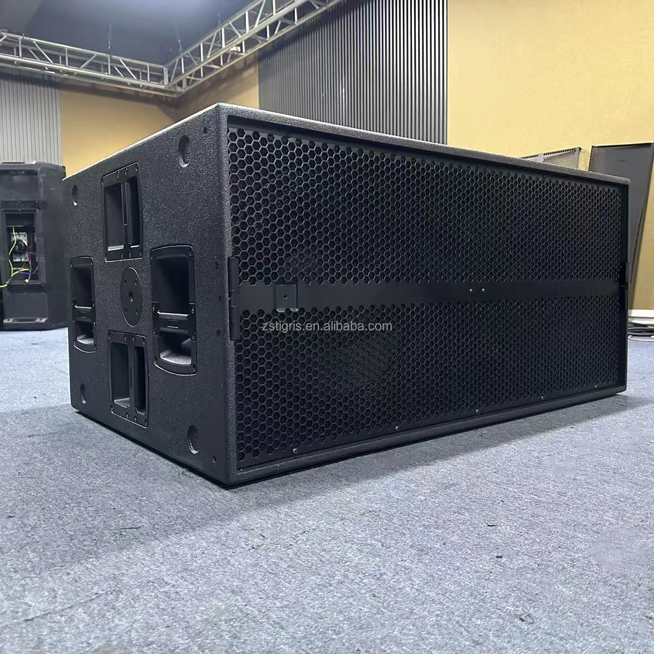 Dual 18 Inch Active Subwoofer with 3600W RMS Power for Professional ...
