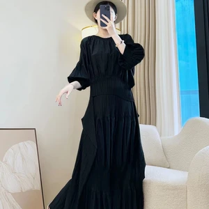 2025 New Takashi Pleated Set - Solid Color - Elegant and High-End Women's Two-Piece Set