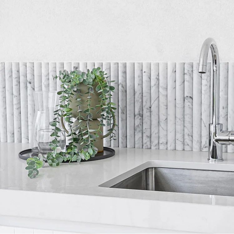Curve Fluted Marble Tiles Pencil Trim Door Panels Bianco Carrarra Customized Fluted Travertine Stone Mosaic Wall Tiles Shower