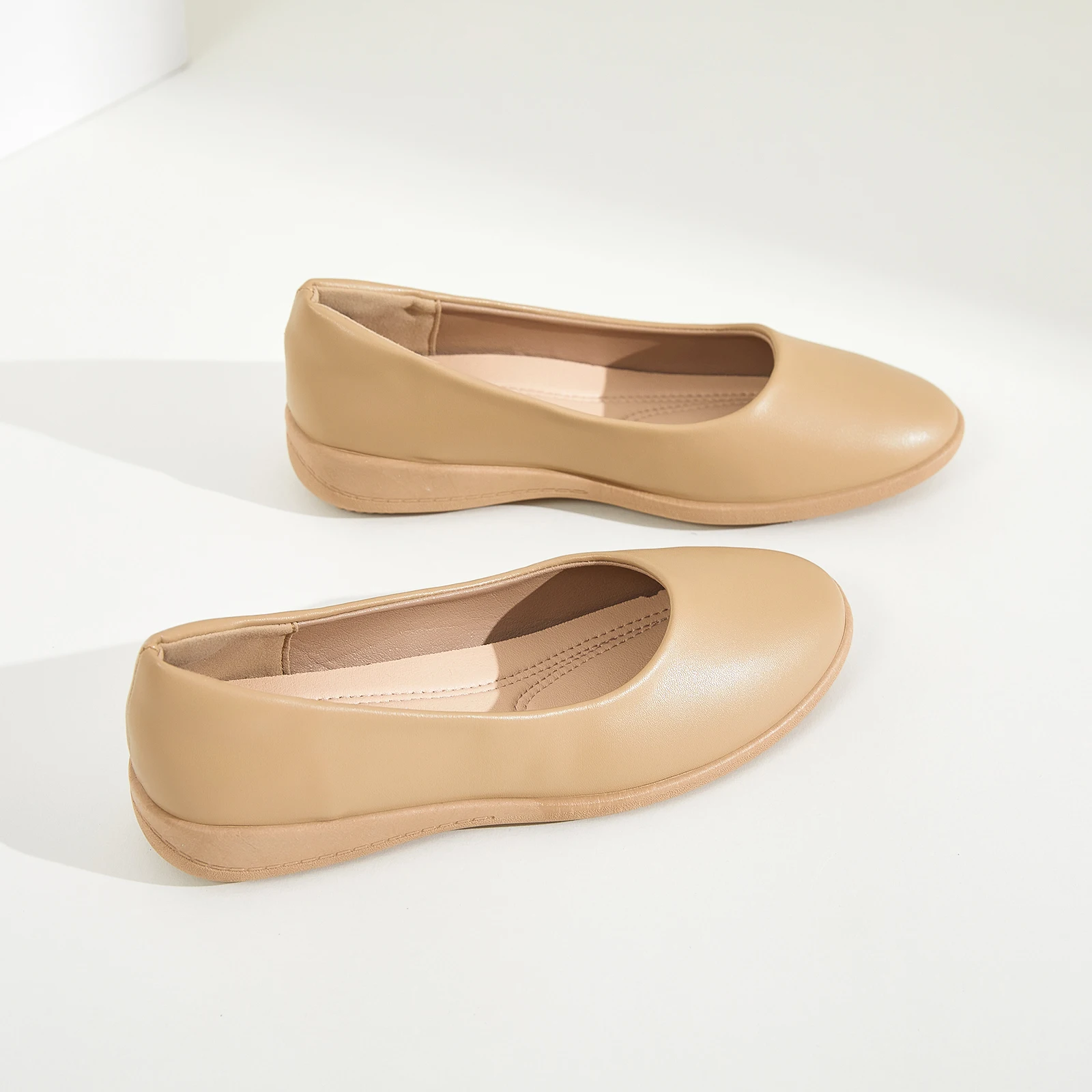 Luxury High Quality Customized Leather Women's Loafers Round Toe Flat Shoes Slingback Anti Slip Spring Shoes