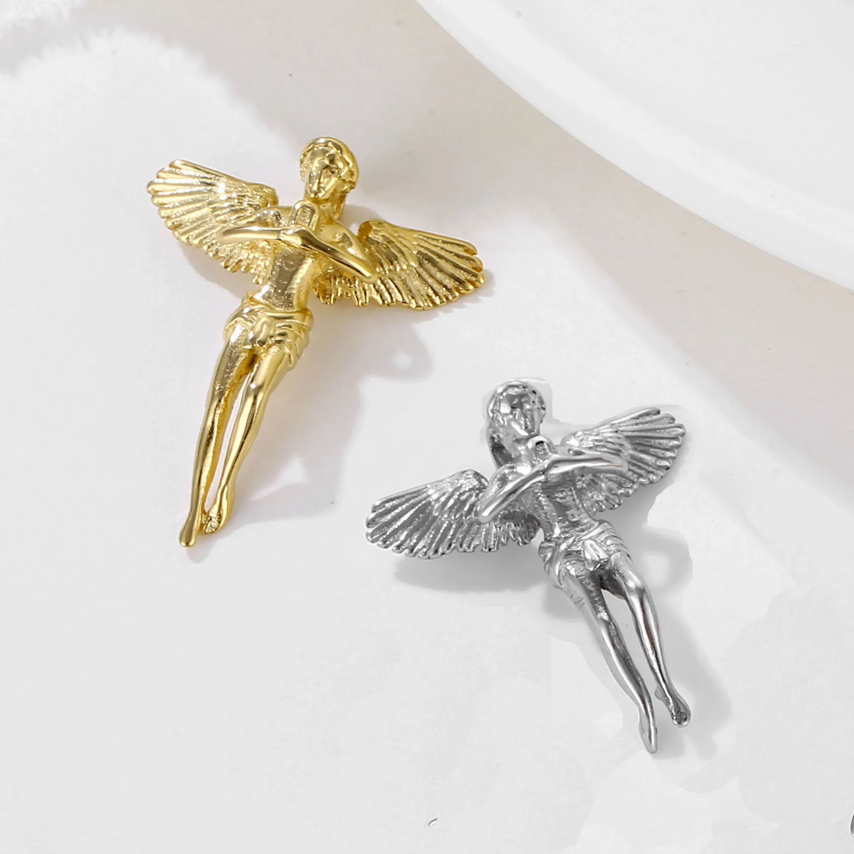 Hip Hops Angel Wing Necklace 32mm Stainless Steel Silver Gold Prayer Hand Cupid Charm Guardian Angel Pendant for Men