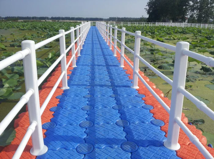 Factory Dock Blocks Modular Floating Buoy Pontoon Cube Pontoon Plastic Easy Assembly Walkway Jet Ski Dock