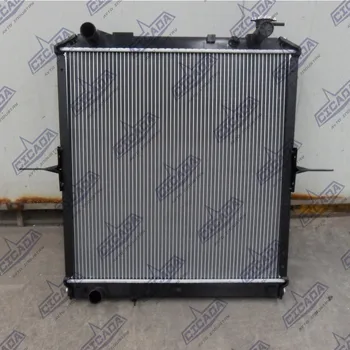 エンジン部品 ラジエーター 8-97129-020-0 8971290200エンジン部品ISUZUトラック用